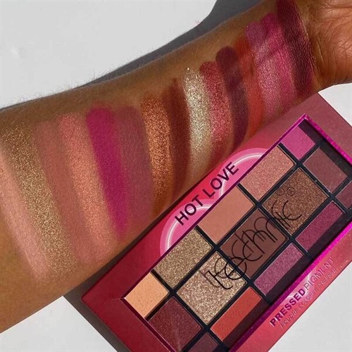 پالت سایه تکنیک رنگ HOT LOVE
